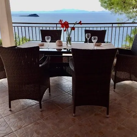 Gasthuis House Bora With Sea View 70m From The