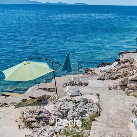 House Bora With Sea View 70m From The